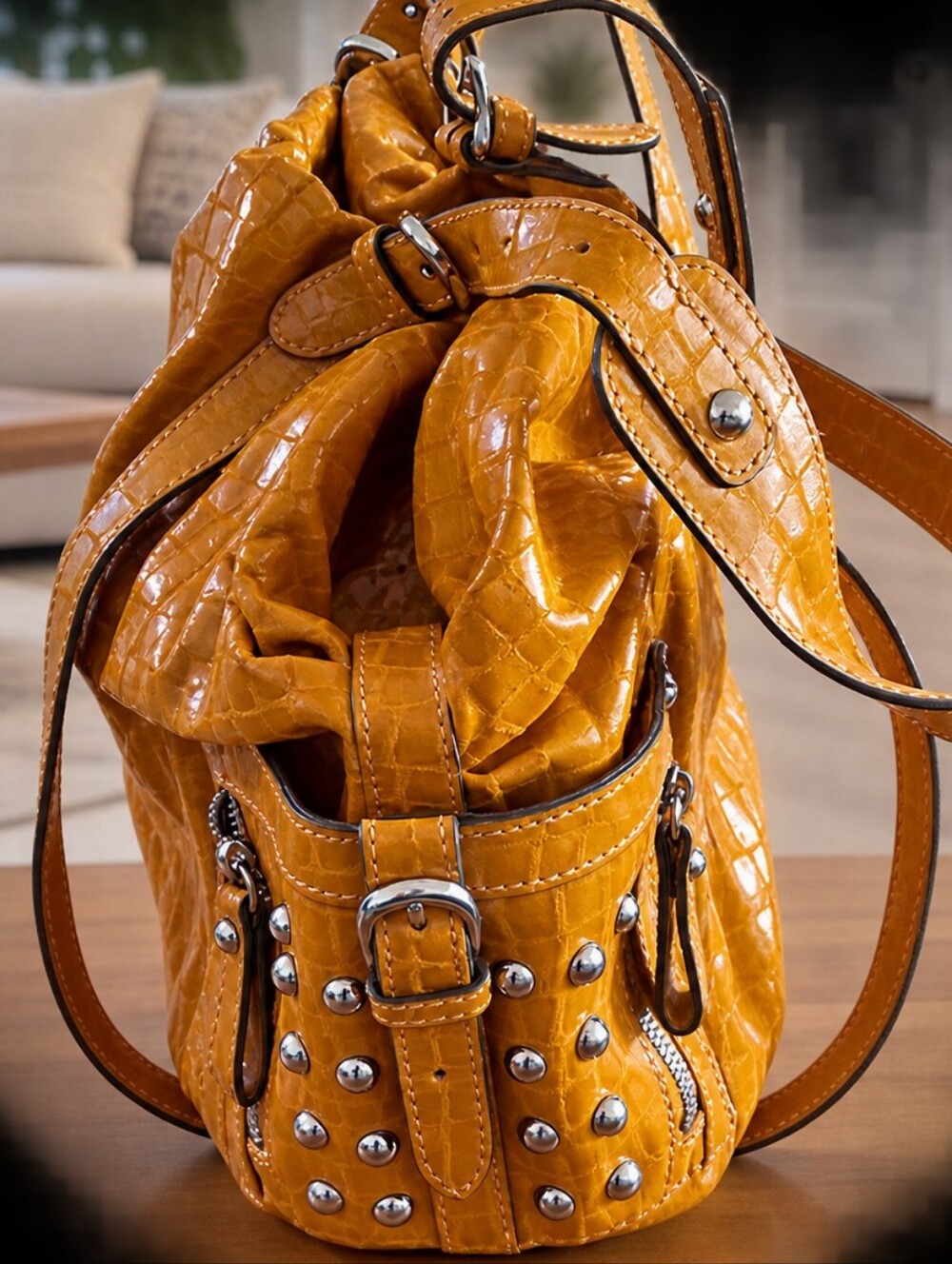 VTG HYPE Oversized Cognac Leather Hobo Bag Glossy Croc Embossed Studded Pockets